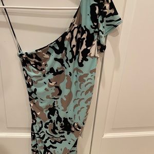 The Limited, one shoulder tank